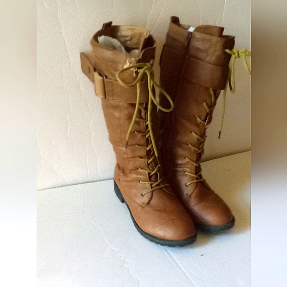 CA Collection by Carrini Lace Up Boots- Size: 7 - Vintage - Picture 1 of 7